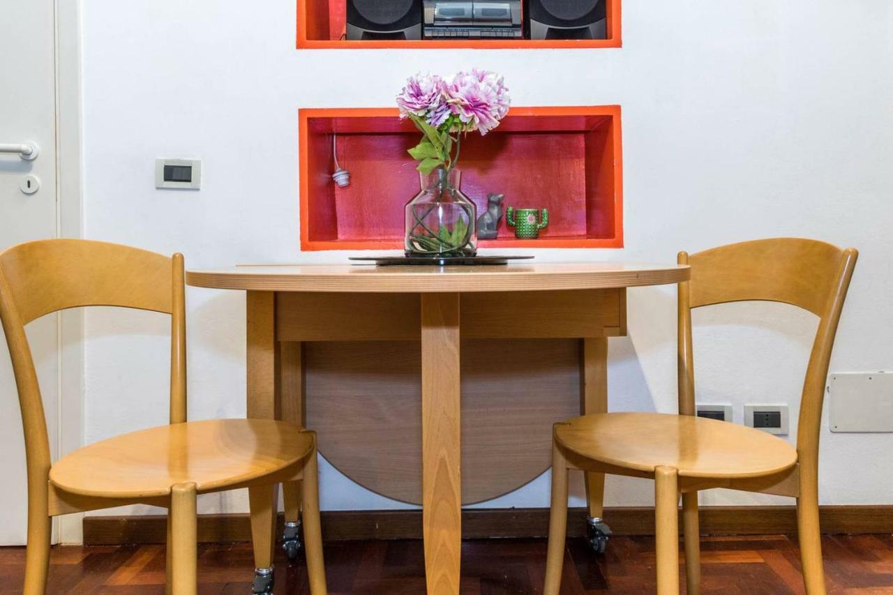 Altido Colorful Studio For 2 Close To Sforzesco Castle Milano Ngoại thất bức ảnh